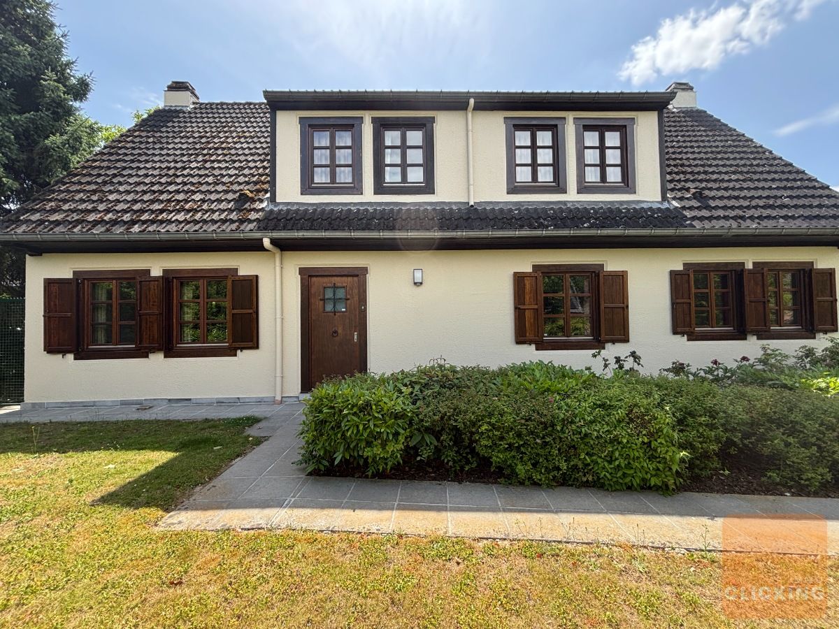 Hoofdfoto van de publicatie: Charmante villa met tuin op toplocatie in Wemmel