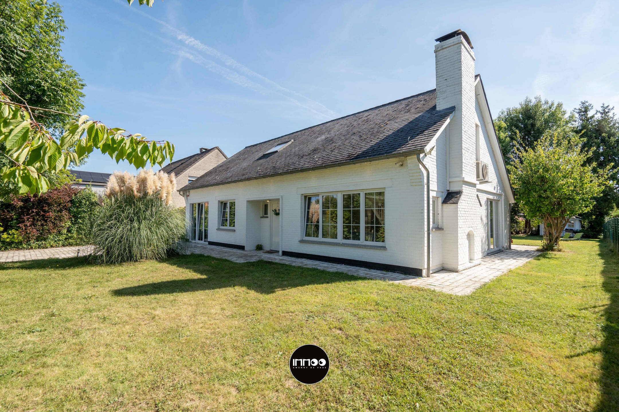 Huis te koop foto {{pictureIndex}}