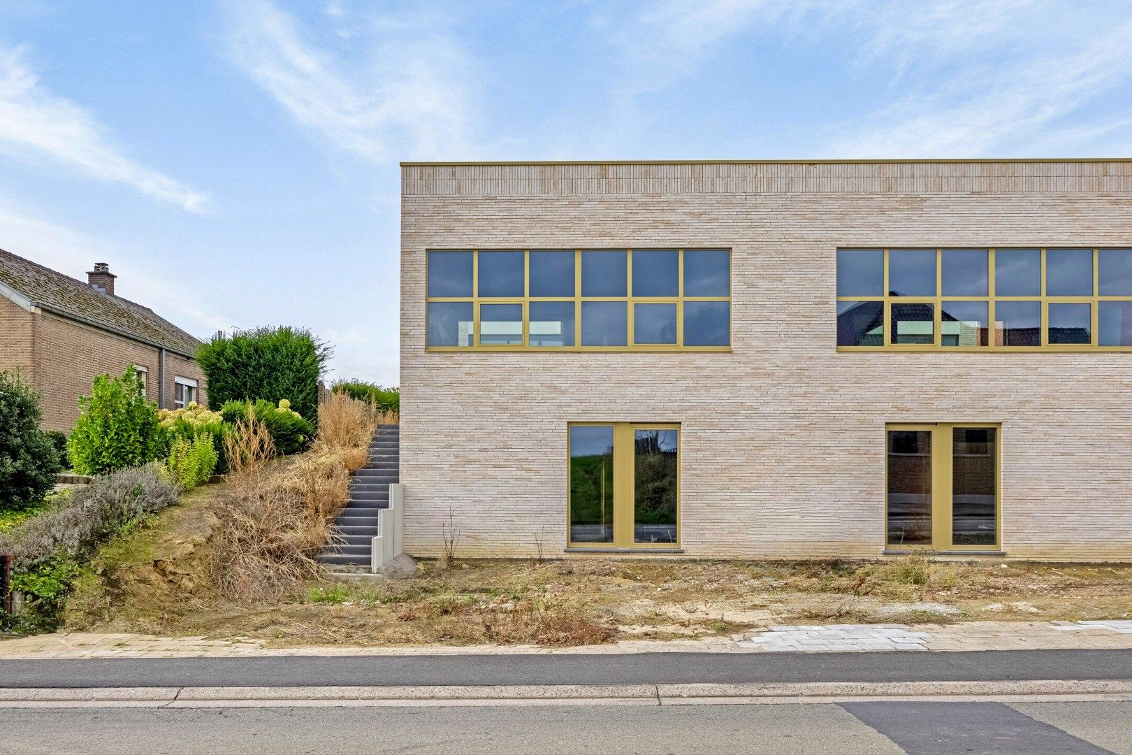 Lichtrijke cascowoning met 3 slpk te Oetingen foto 2