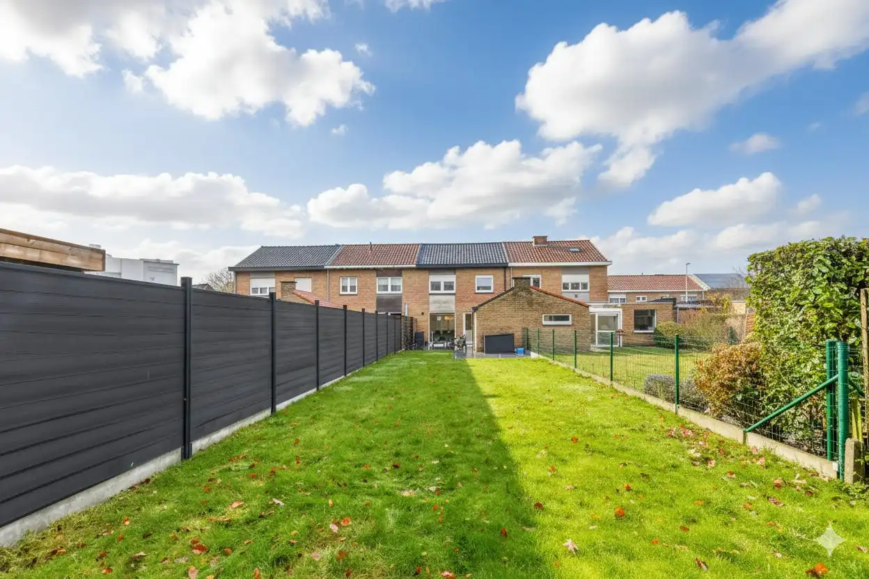 Prachtige moderne woning met hoogwaardige afwerking en  tuin foto 14