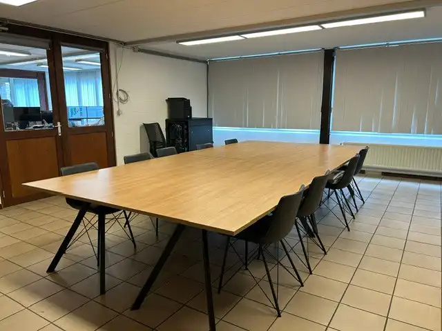 MULTIFUNCTIONEEL BEDRIJFSPAND MET KOEL-EN VRIESFACILITEITEN foto 5