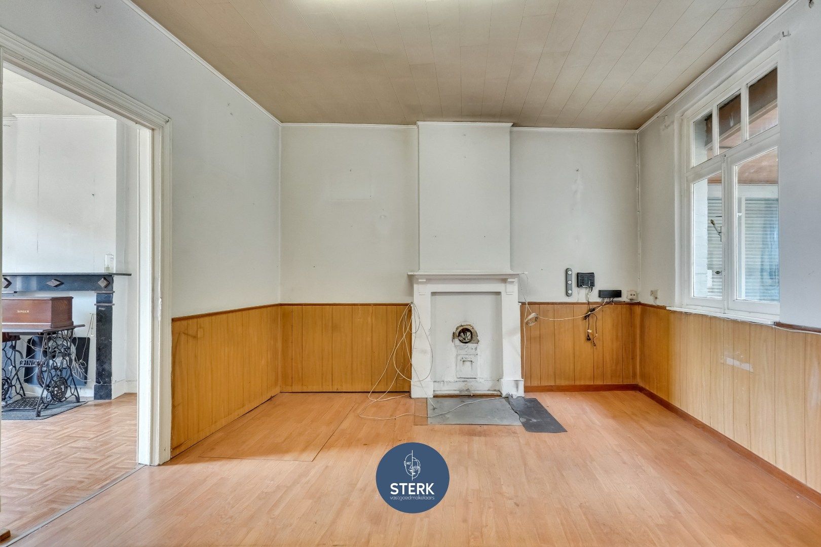 TE VERNIEUWEN WONING OP EEN PERCEEL VAN CIRCA 19 ARE TE LANAKEN !  foto 7