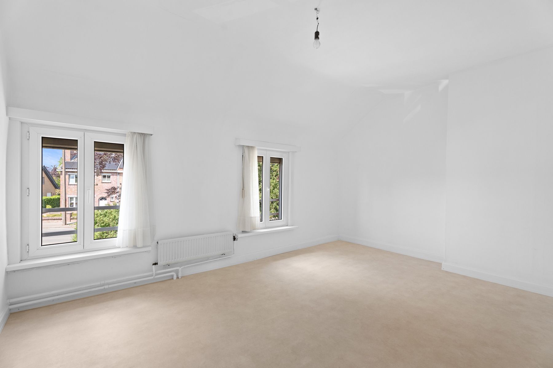 Woning met 4 slaapkamers en garage foto 13