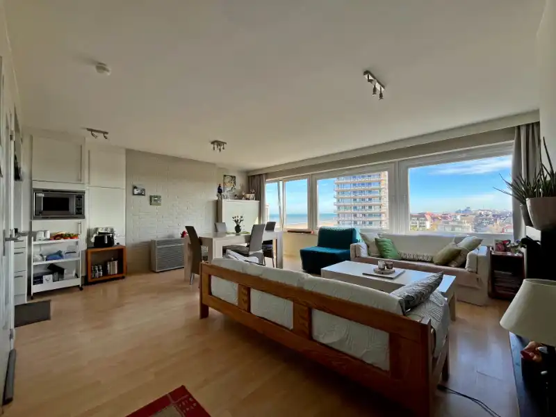 Hoofdfoto van de publicatie: STUDIO MET SLAAPHOEK EN EEN DYNAMISCH UITZICHT