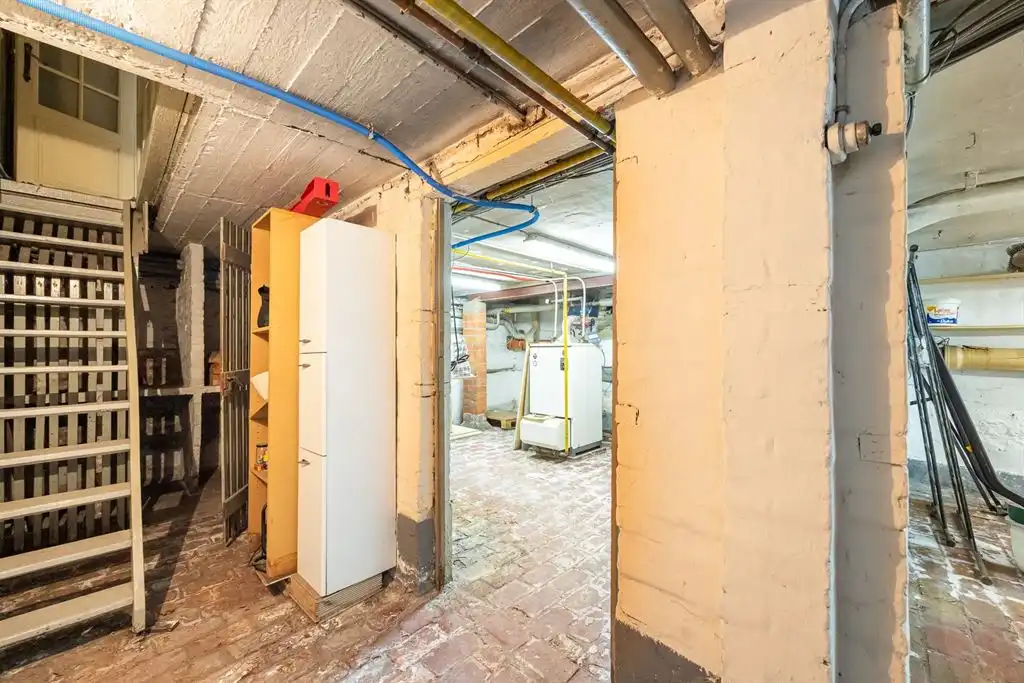 Charmant herenhuis met 4 slaapkamers foto 28