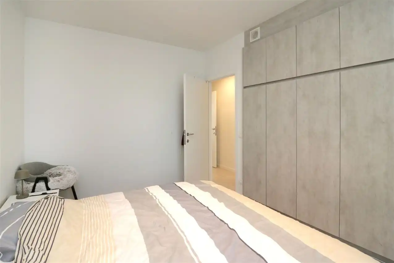 Gelijkvloers app., twee slpk, zonnig terras in centrum foto 19