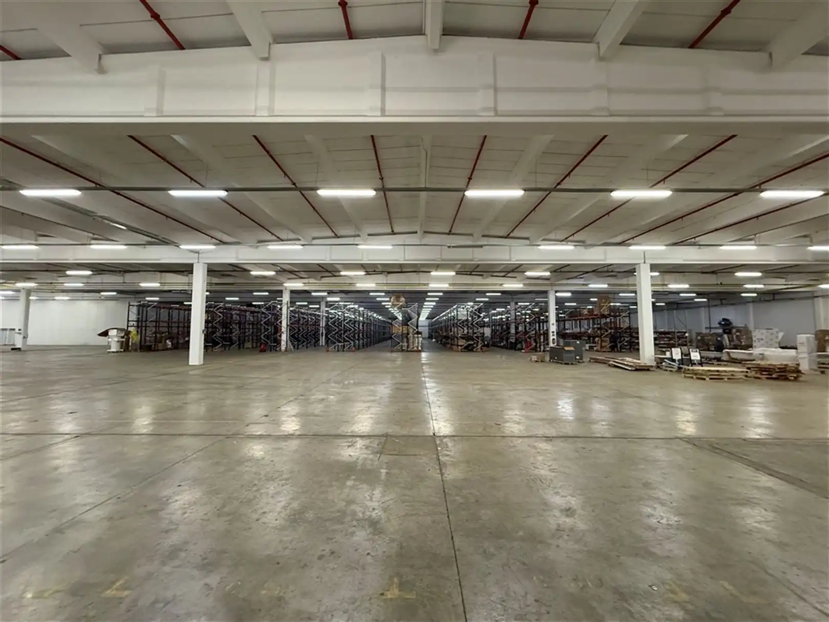 Magazijn op toplocatie (E313/E314) foto 8