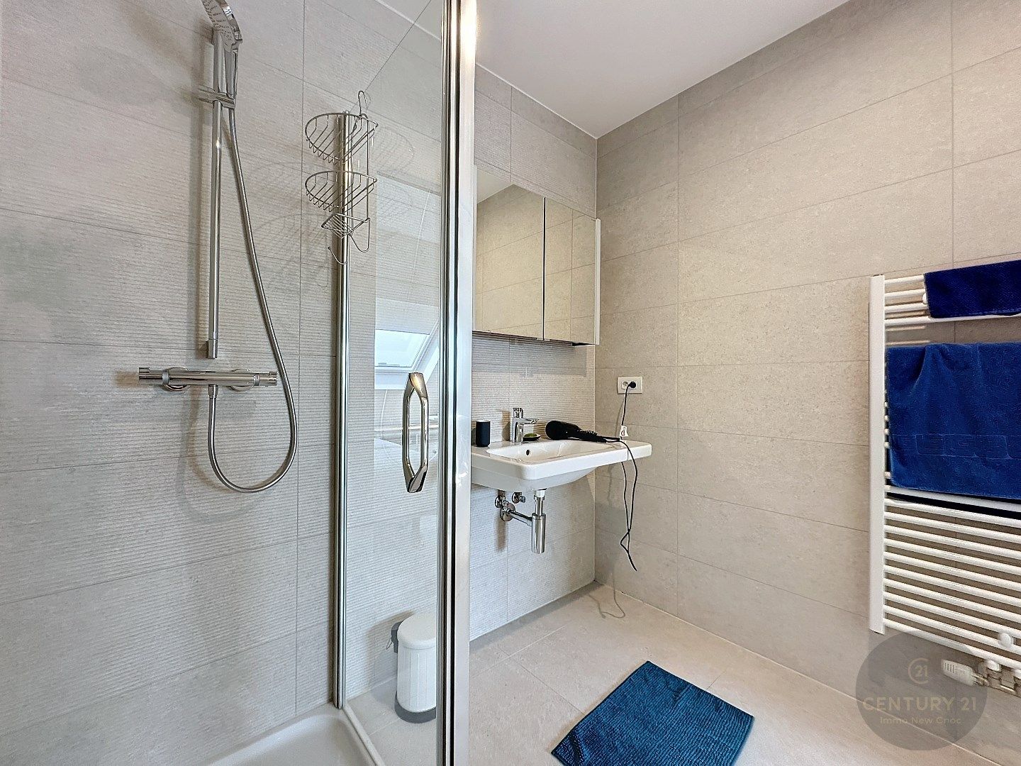 UITERST gezellig en modern assistentie-appartement 2 slaapkamers!  foto 17