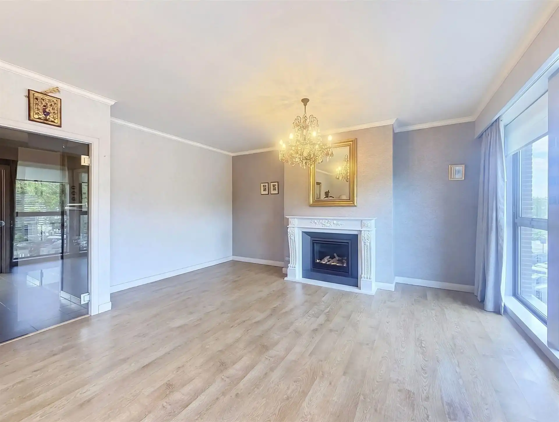 Ruim appartement op toplocatie aan het Hendrik Heymanplein in Sint-Niklaas foto 6
