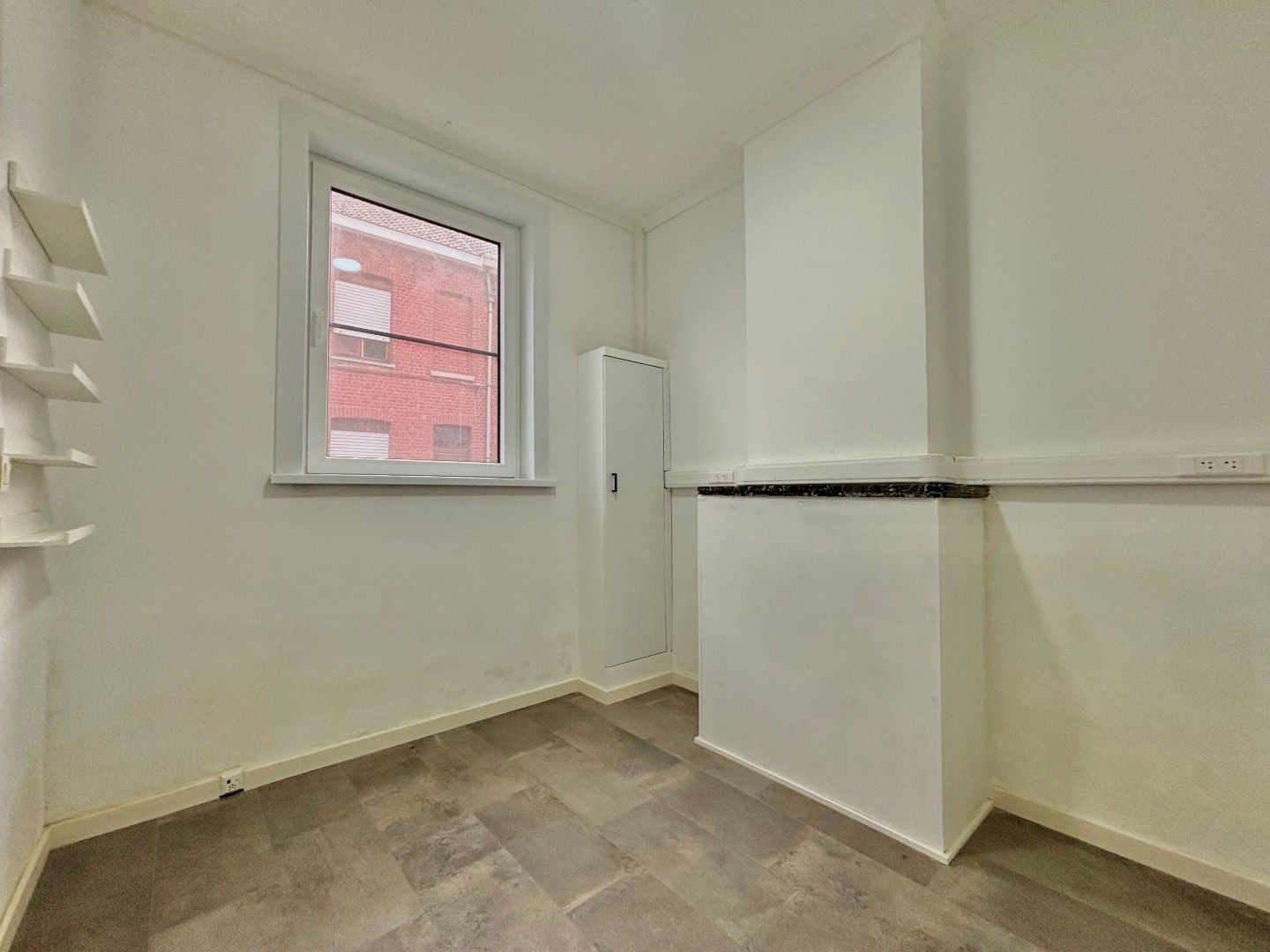 VOLLEDIG GERENOVEERDE EN ENERGIEZUINIGE WONING (EPC B) MET 3 SLPKS (4 MOGELIJK) foto 6