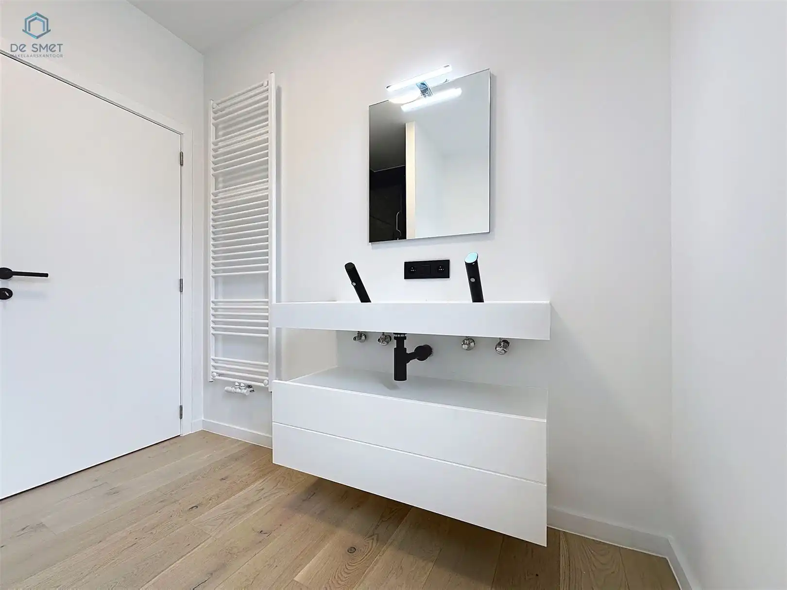 Prachtig gerenoveerde herenwoning met 5 slpks, 2 badkamers en tuin in het hart van Geraardsbergen foto 15