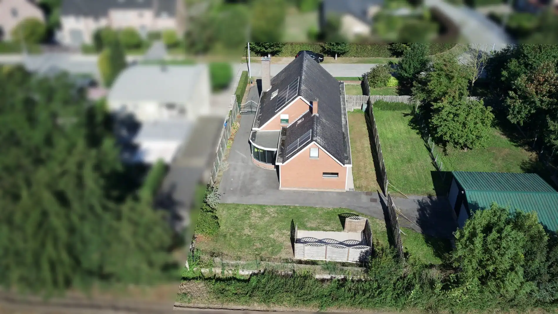 Ruime, open bebouwing te koop met 4 slaapkamers op 696 m² te Zulte foto 2