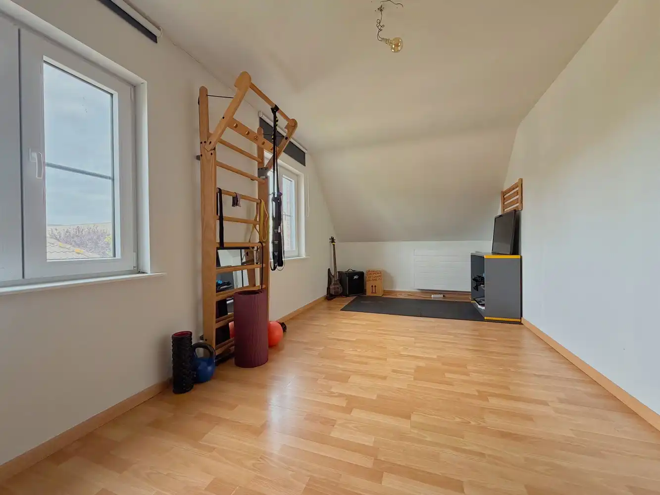 Instapklare, lichtrijke woning (3 slpks) + zonnige tuin foto 15