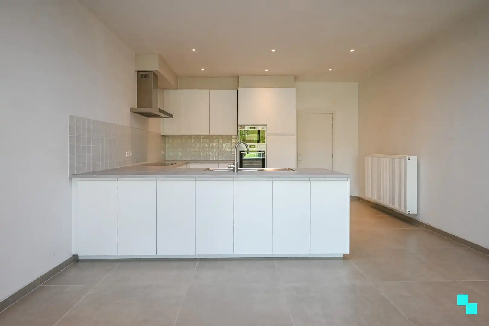 Gerenoveerde 2-slaapkamerwoning in Ingelmunster foto 5