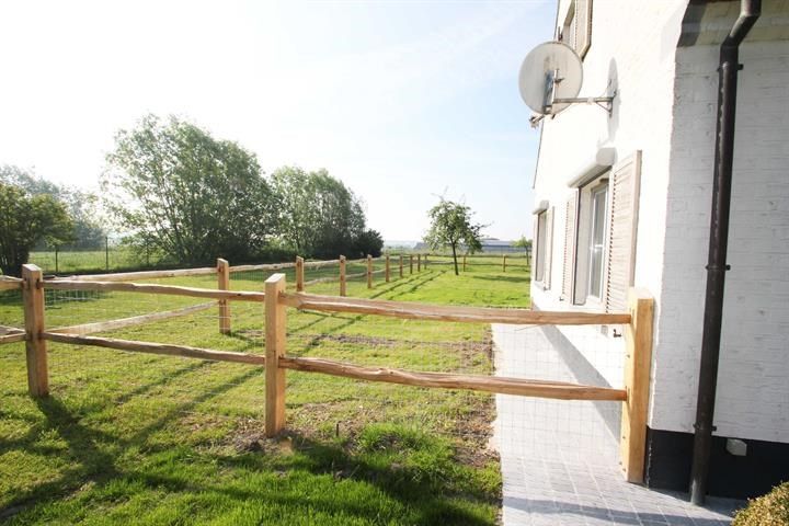 Hoeve in zeer goede staat op 1,22 Ha grond en stallen voor paarden foto 13