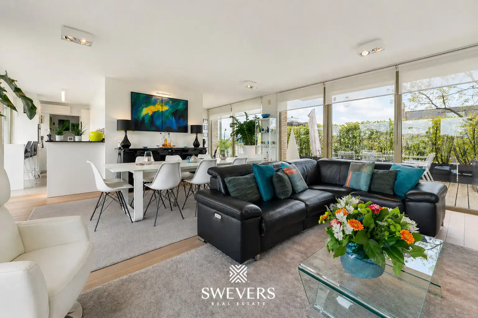 Ruim penthouse van 122 m² met uitzonderlijk ruime terrassen in Hasselt foto 2
