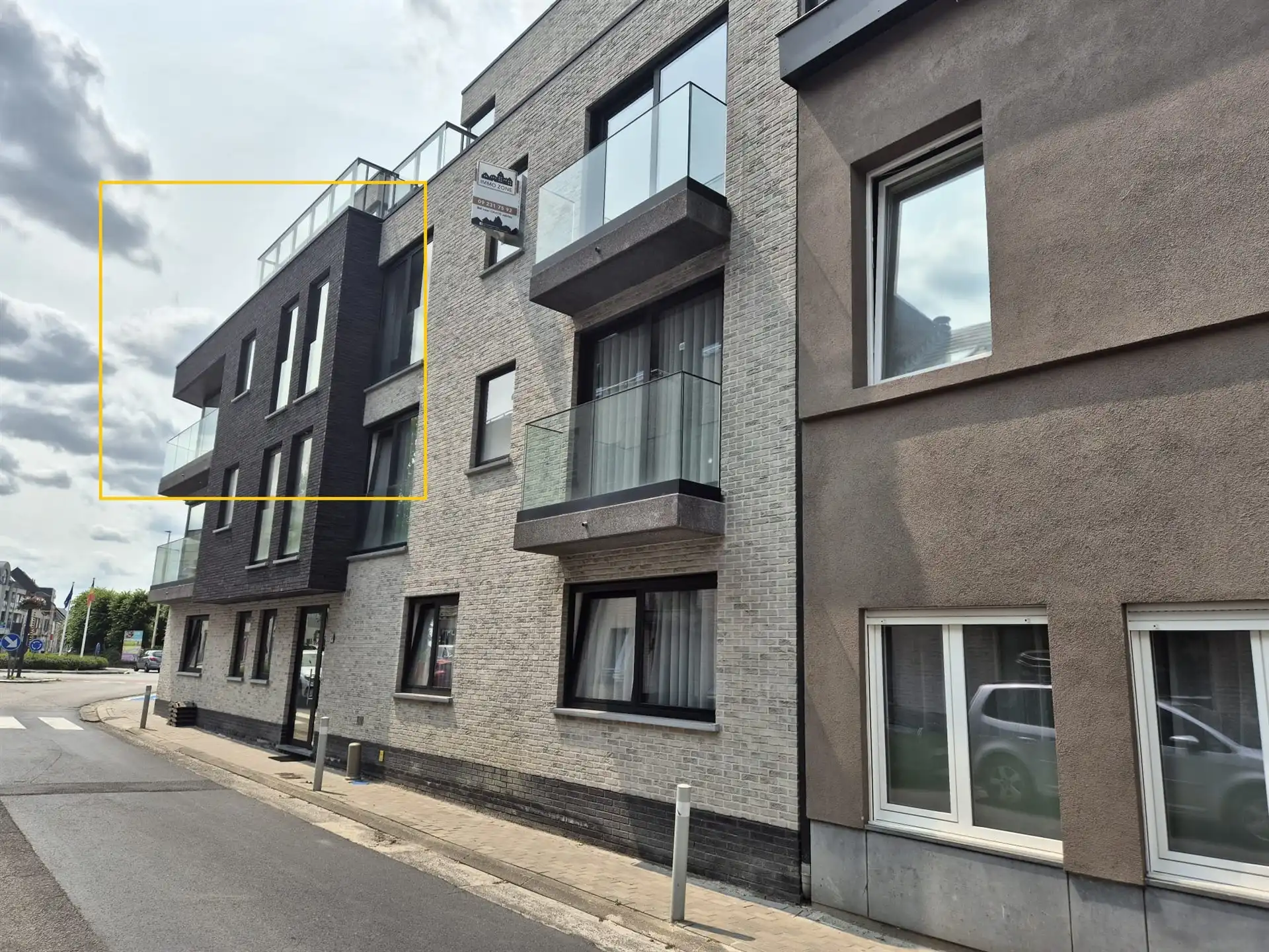 Recent appartement met 2 slaapkamers in centrum Wetteren.  foto {{pictureIndex}}