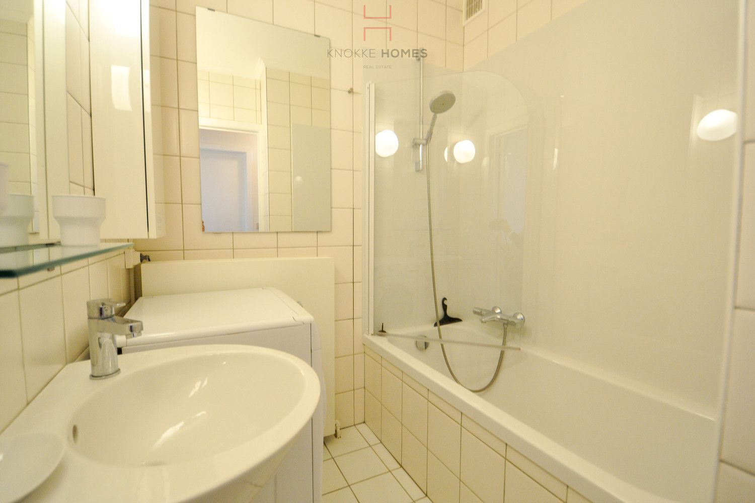 Zeer aangenaam appartement op de zeedijk in Duinbergen foto 16