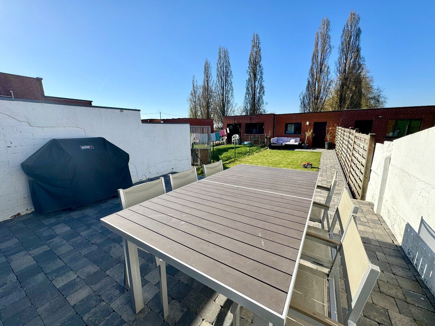 GERENOVEERDE WONING MET 2 SLPKS, TUIN EN GARAGE foto 17