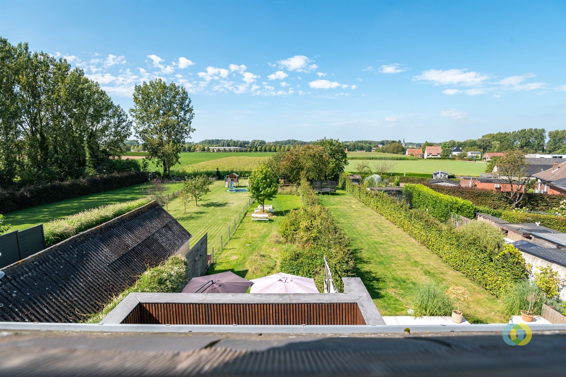 Woning in doodlopende straat met  prachtig zicht foto 9