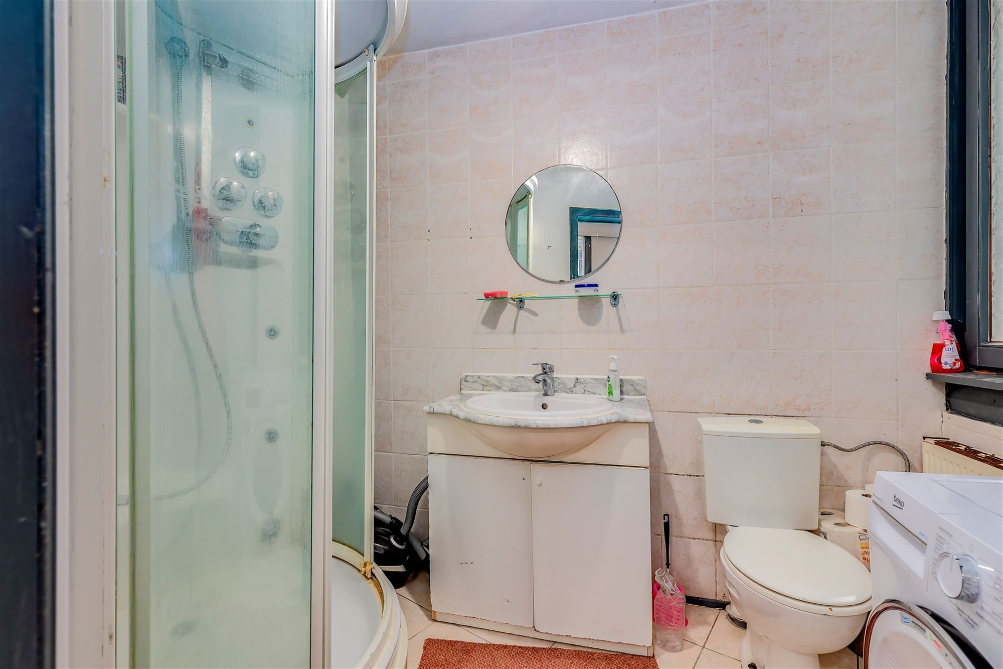 Hoekpand bestaande uit handelsglvl + 6 appartementen foto 24