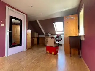 COMMERCIEEL PAND MET OPSLAGRUIMTE EN WOONHUIS OP ZICHTLOCATIE foto 24