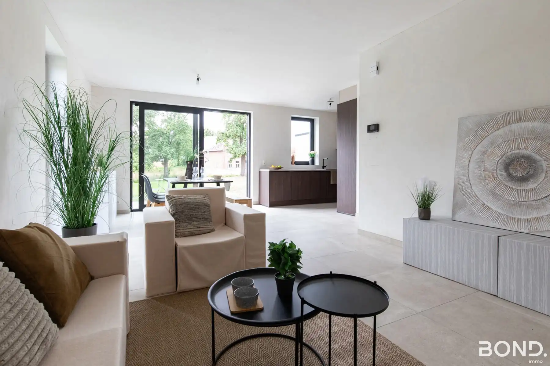 Instapklare nieuwbouwwoning op gunstige locatie!  foto 7