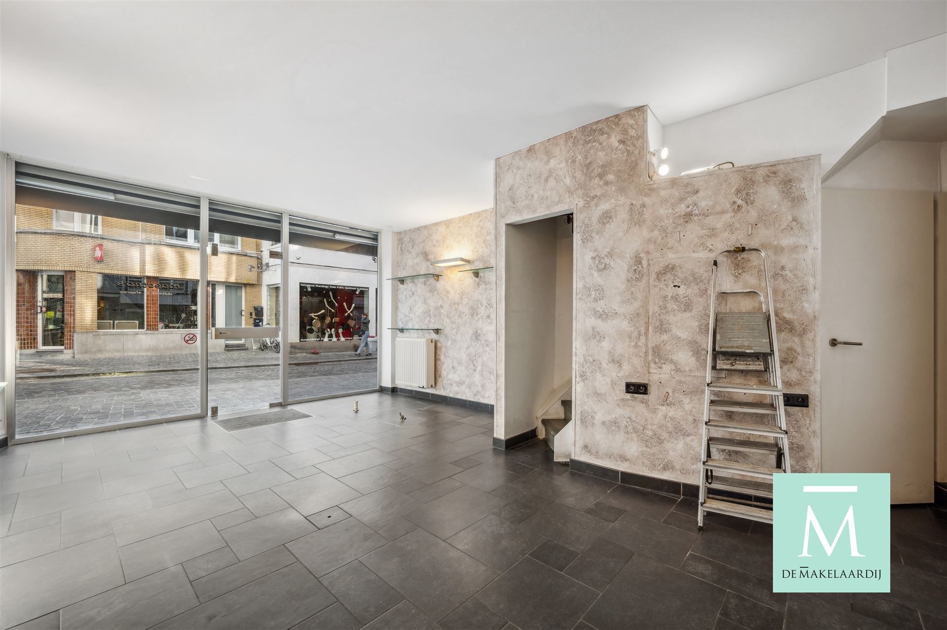Handelspand met appartement gelegen op toplocatie in Mechelen foto 3