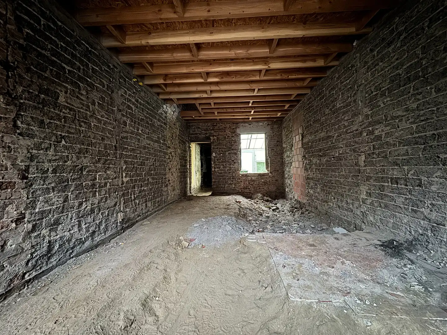 Woning met potentieel gelegen in rustige straat van Wetteren foto 2