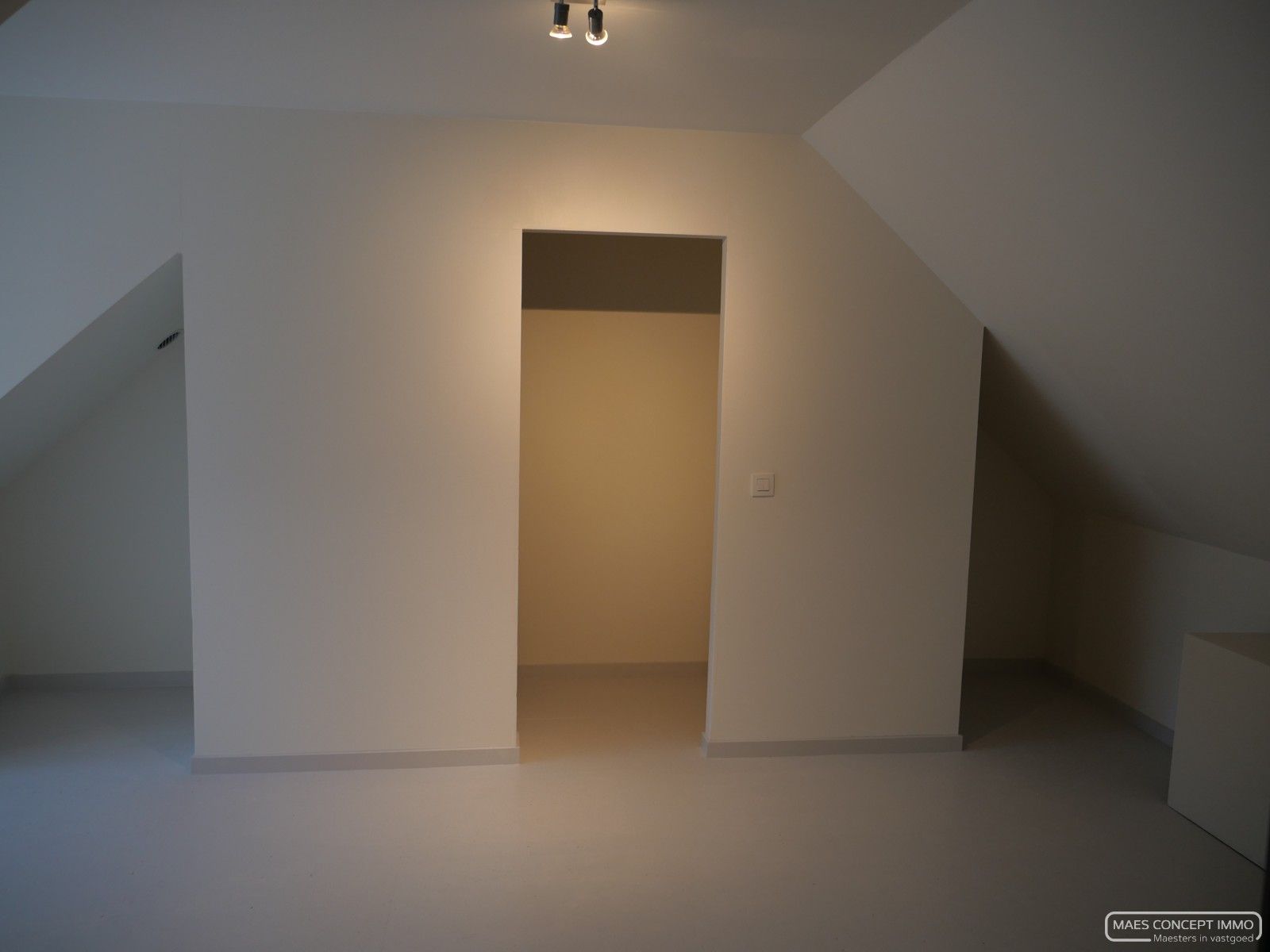 Te koop groot duplex appartement met garage vlakbij centrum Desselgem foto 10