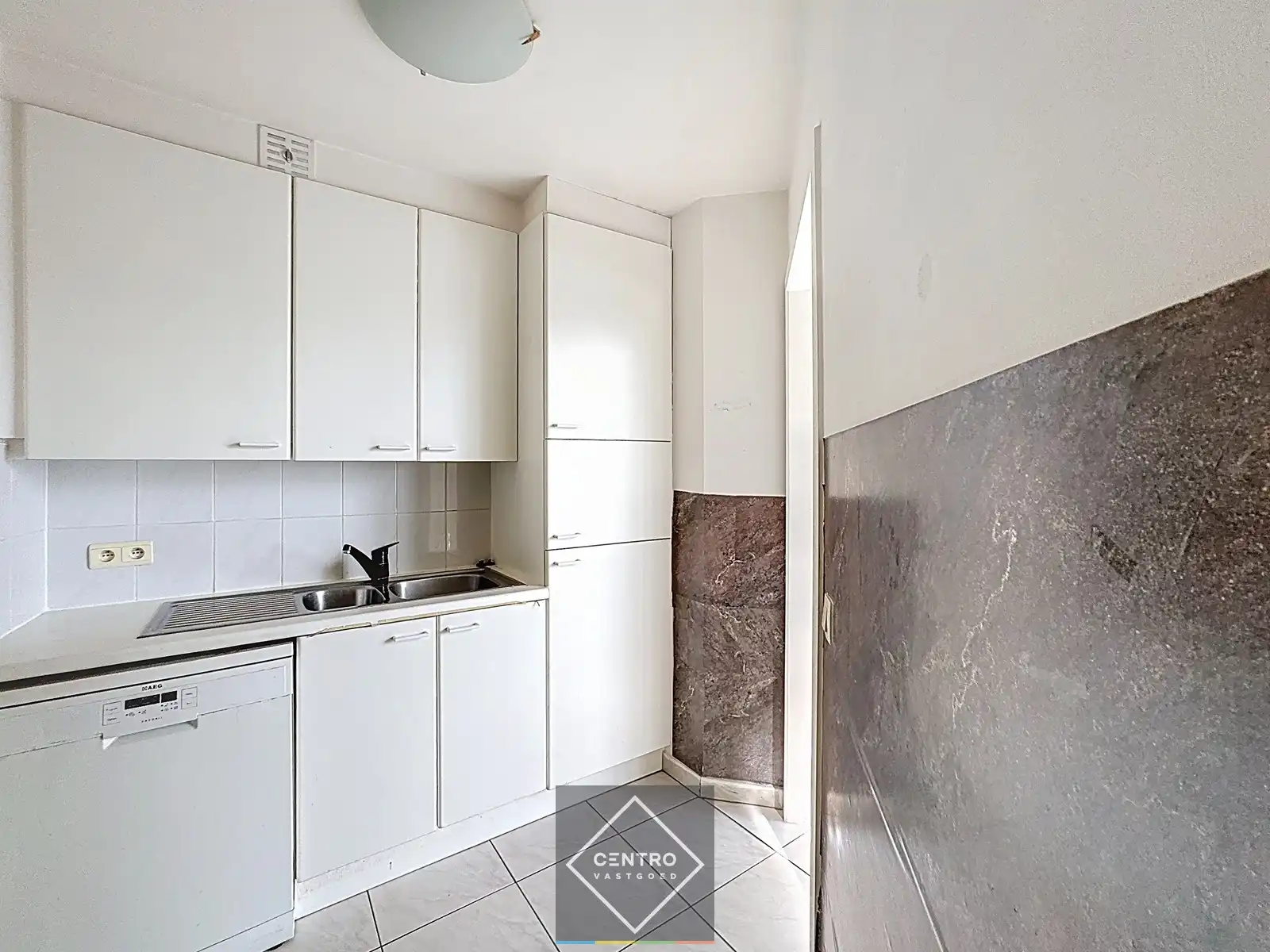 Ruim appartement met 3 slpks én garagebox te Maldegem! foto 8