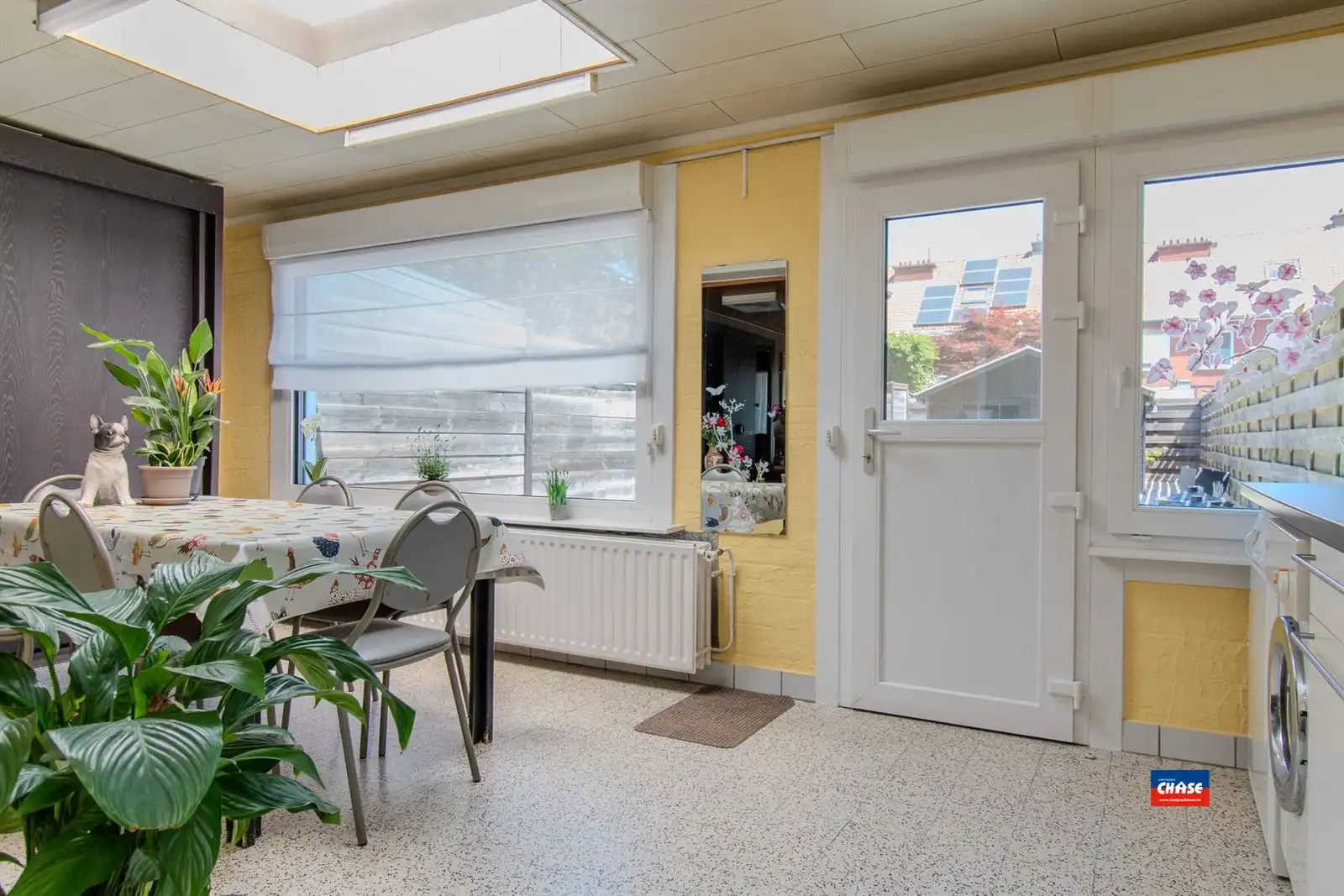 Gezinswoning met 3 slpks, zolder en tuin  foto 9