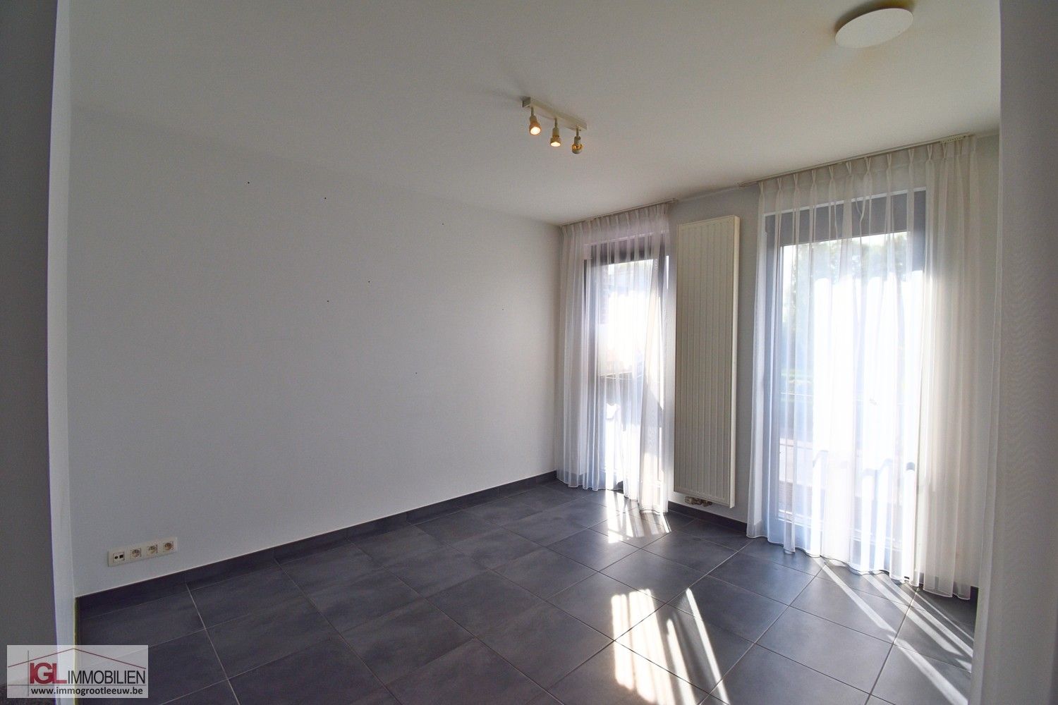 Triplex nieuwbouwappartement met 4 slaapkamers en garage foto 5