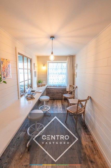 Recent (Bj. 2016) Mi CASA - HANDELSHUIS (538m2), voorzien van grote polyvalente ruimten (vrij beroep, toonzaal, horeca, B&B, ...), 5/6 slaapkamers, 4 badkamers, kelder (114m2), ... Op hoek- en zichtlocatie te Oostkamp. foto 30
