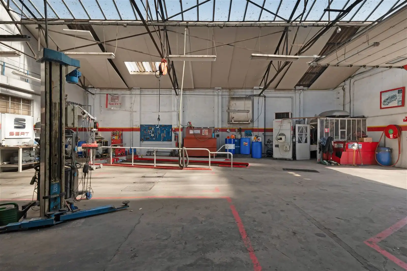 Functioneel bedrijfsgebouw te Kruisem! foto 5