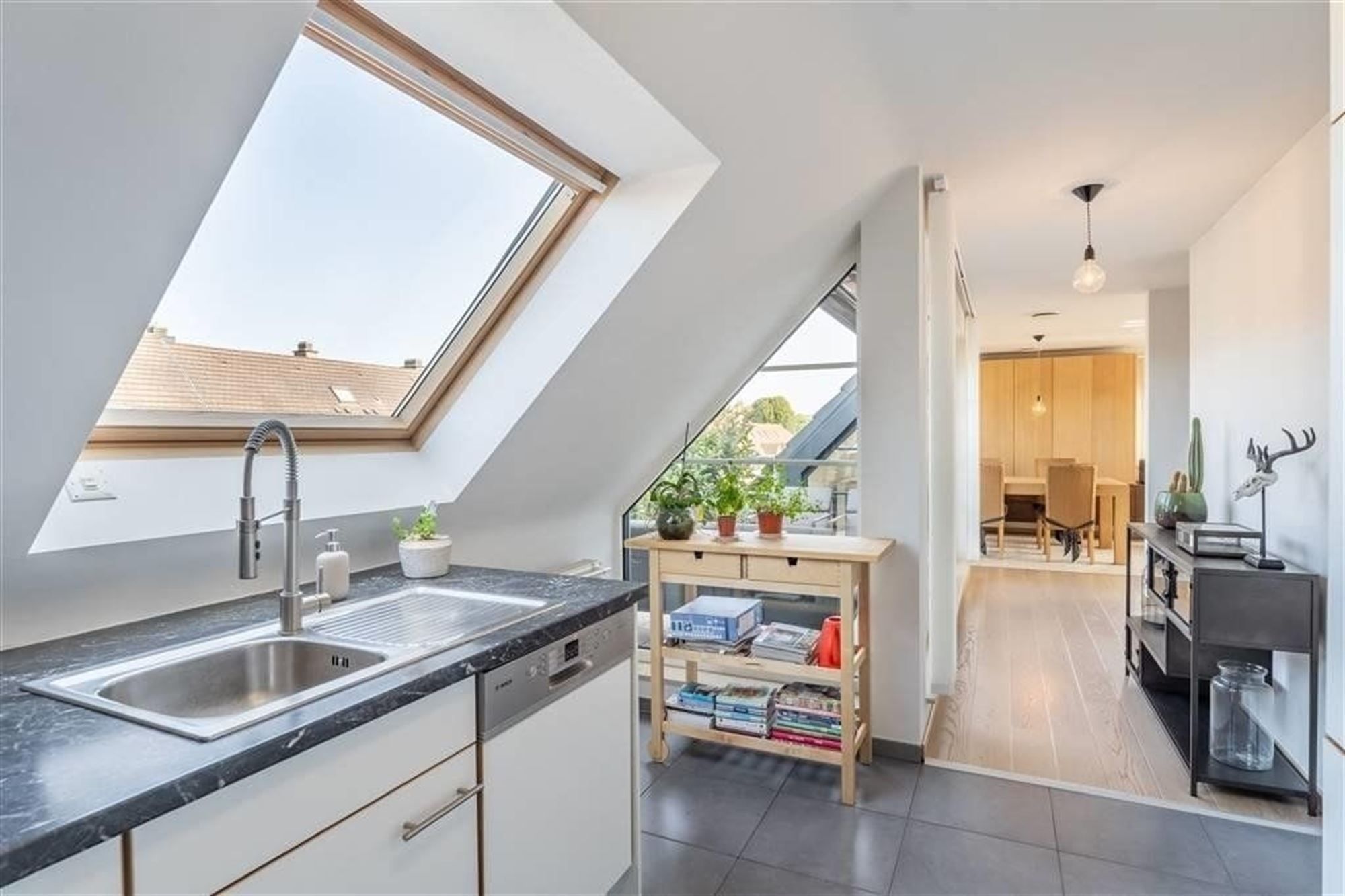 Zeer ruim appartement met 3 slaapkamers op toplocatie foto 6