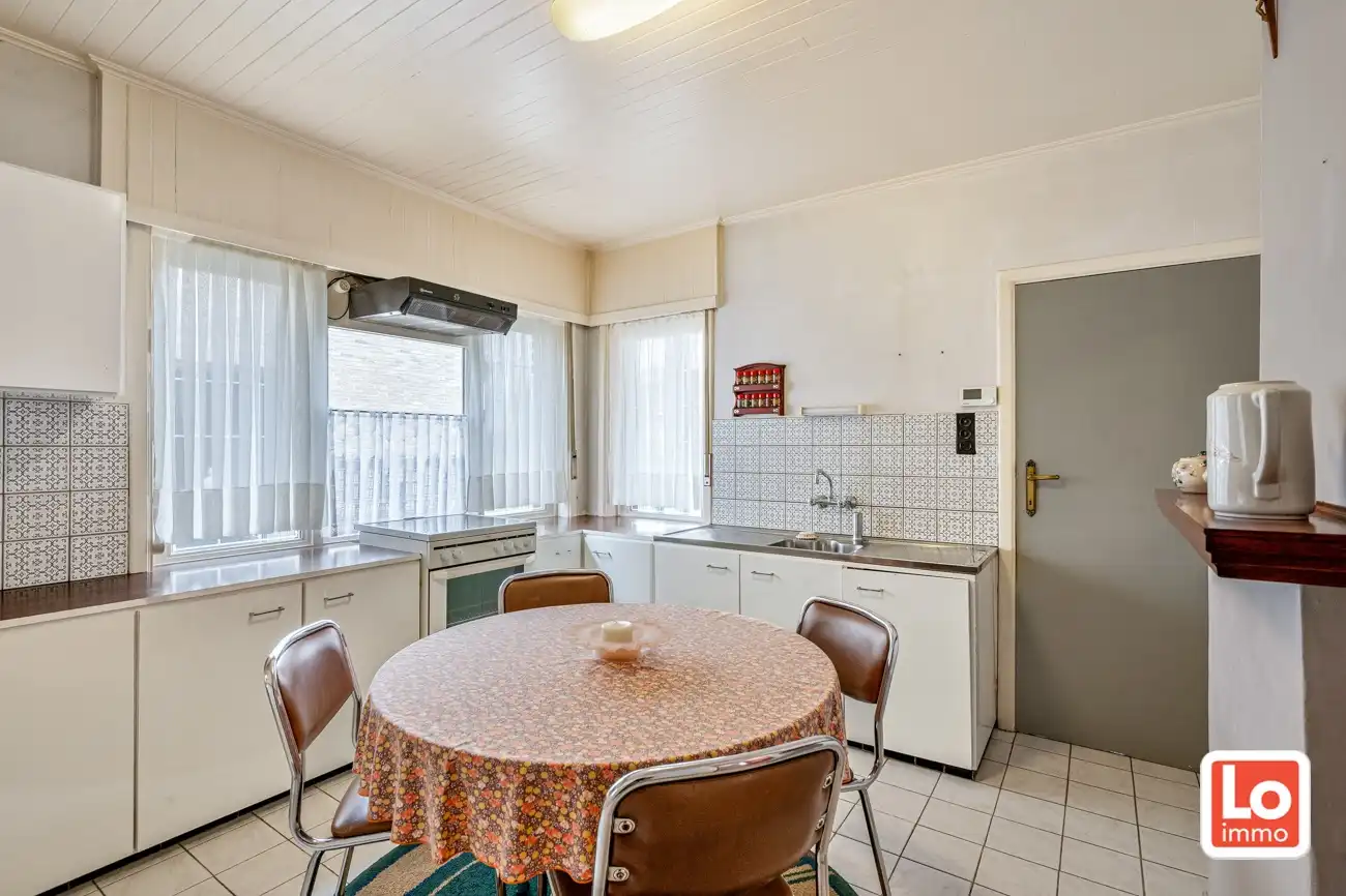 VERKOCHT! Charmante open te renoveren woning met garage en grote tuin op een goed bereikbare locatie tussen Lochristi en Oostakker! foto 10