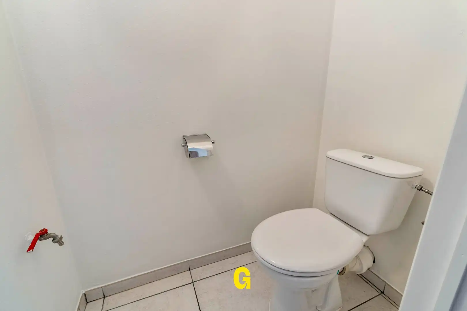 *** VERKOCHT *** Aangenaam duplexappartement met drie slaapkamers, autostandplaats en kelderberging foto 6