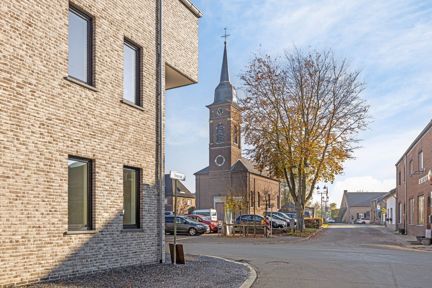 Moderne nieuwbouwwoning in het centrum van Vucht foto 3