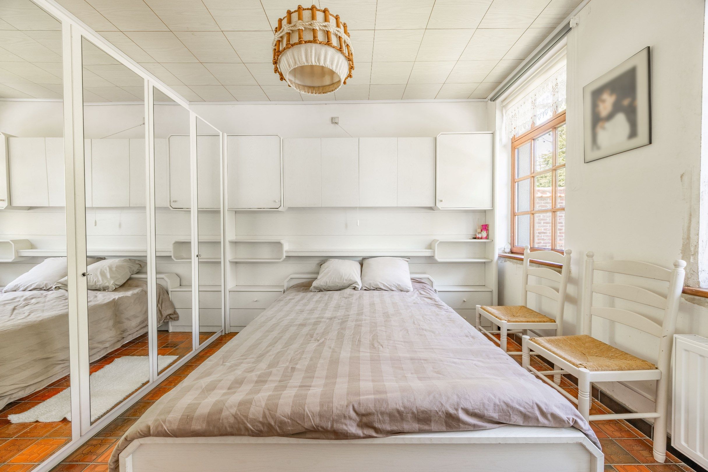 CHARME LANDHUIS  GELEGEN OP 1534 M² foto 15