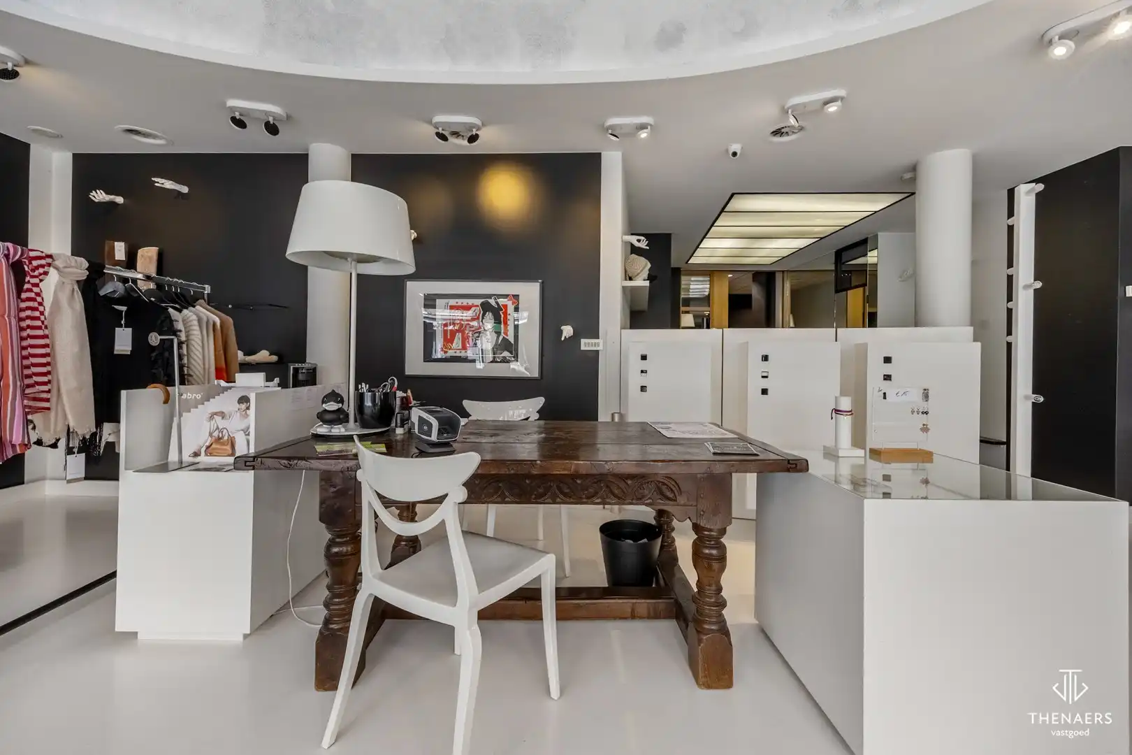 Veelzijdig handelspand van 149 m² in het commerciële hart van Sint-Truiden. foto 7