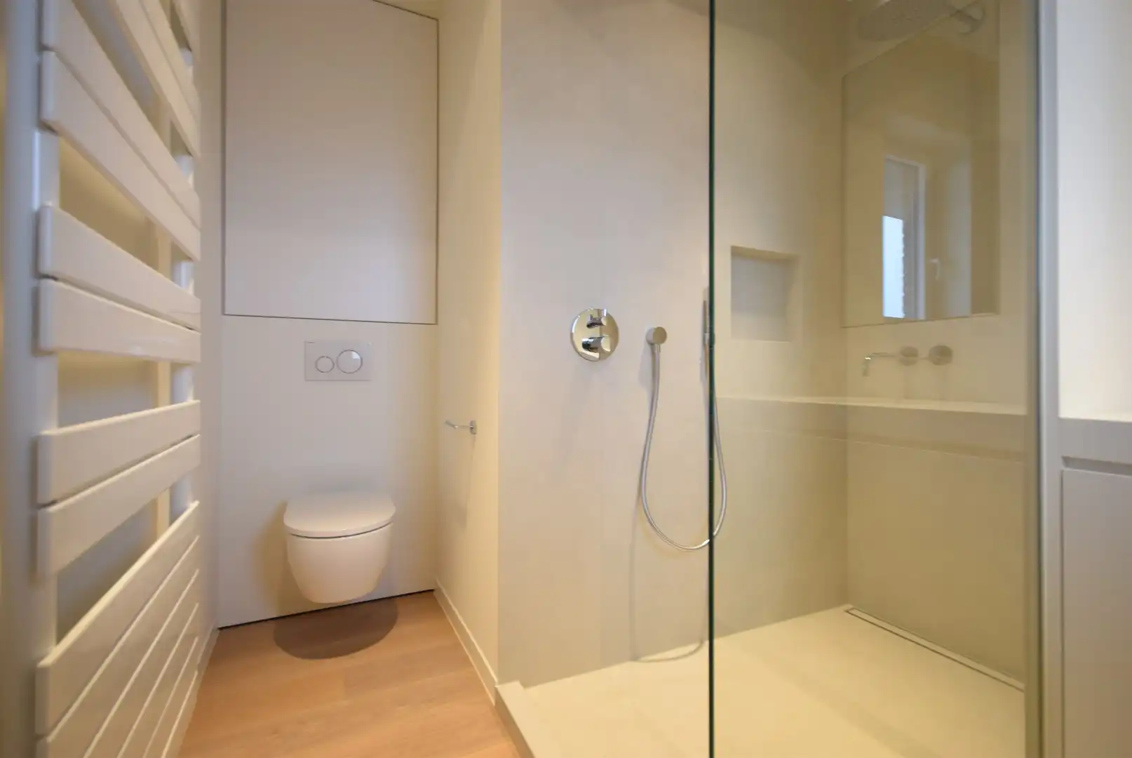 LUXE PENTHOUSE MET ADEMBENEMEND ZICHT OP STERREBOS. foto 27