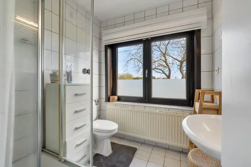 Uniek gelegen gezinswoning met bijgebouw op 8are foto 25