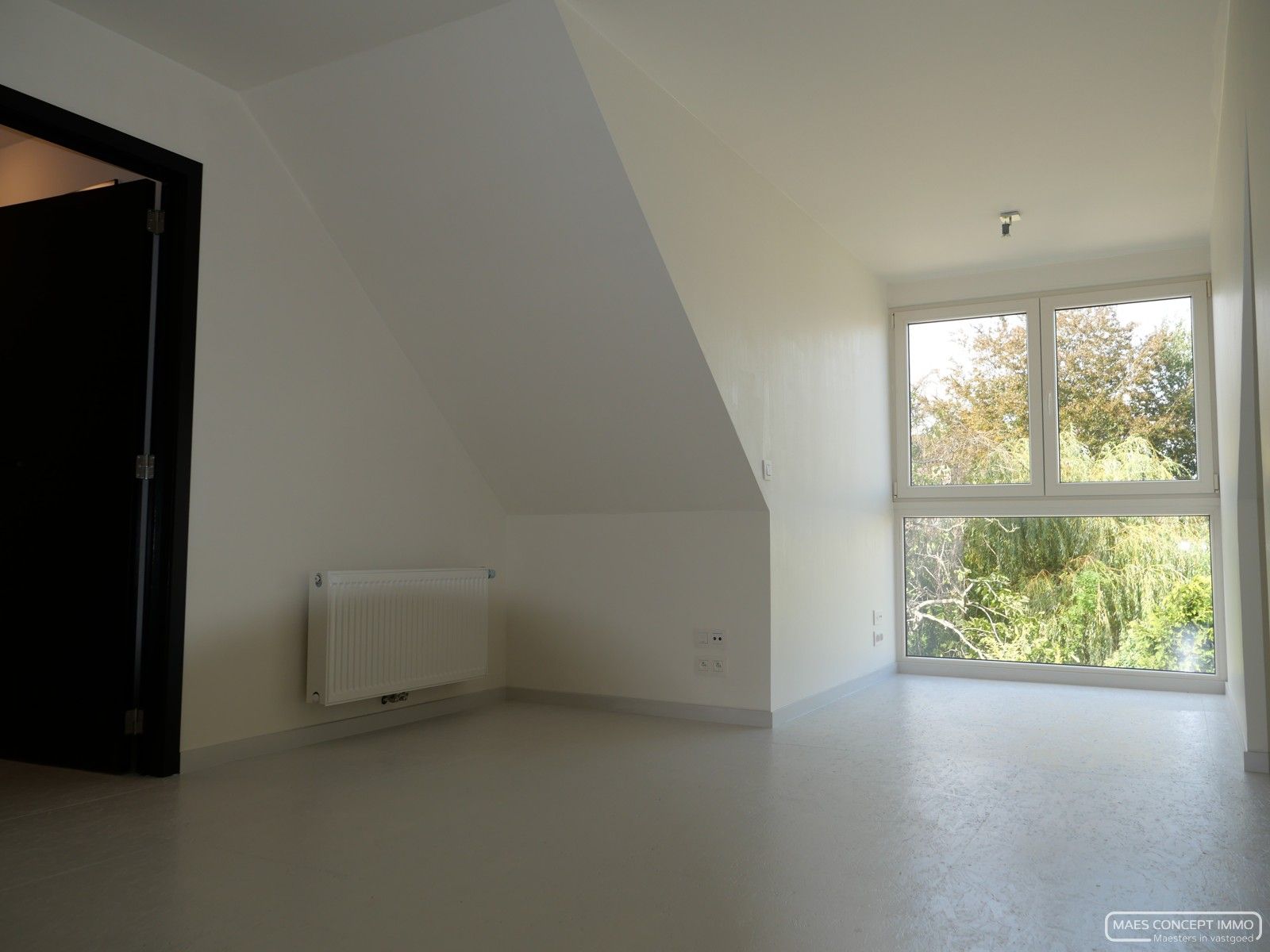 Te koop groot duplex appartement met garage vlakbij centrum Desselgem foto 9