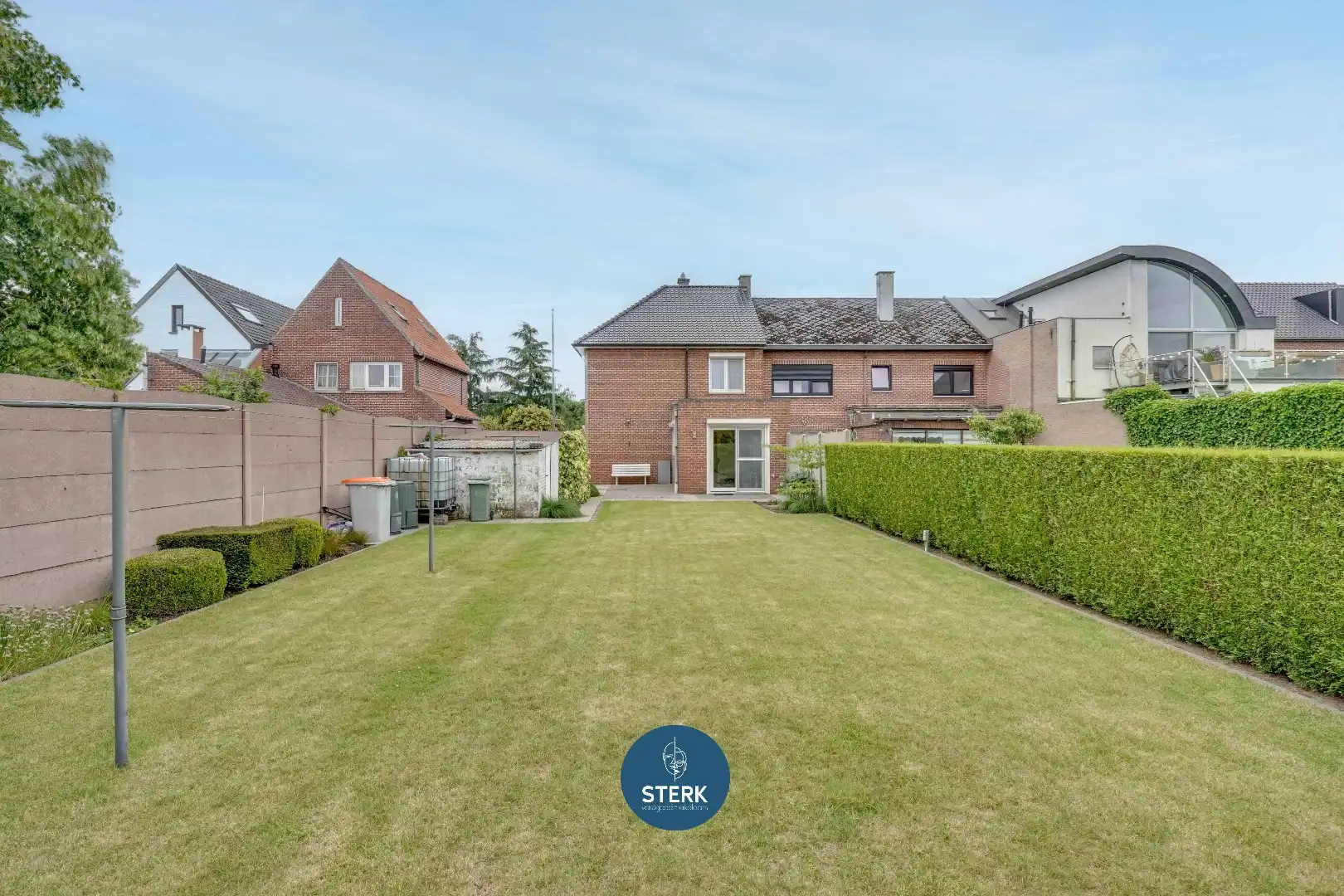 INSTAPKLARE GEZINSWONING MET LEUKE TUIN NABIJ HET CENTRUM VAN LANAKEN ! foto 19