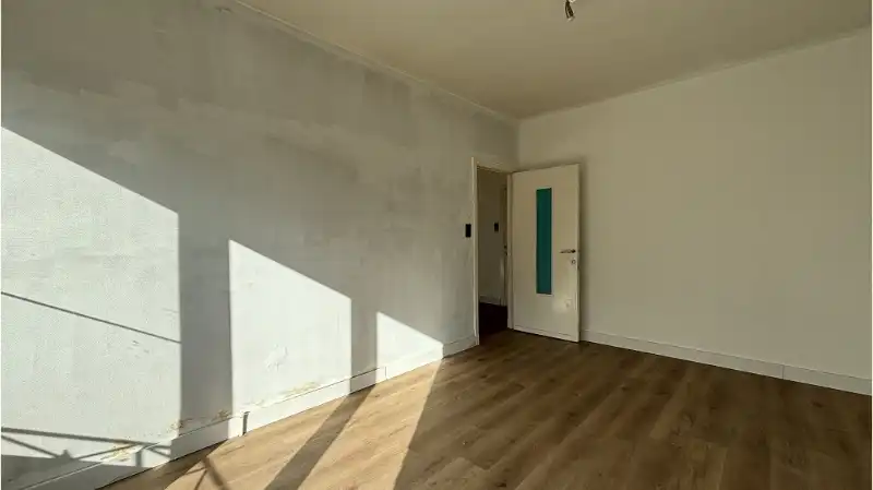 Ruime 2-slaapkamerwoning met Tuin te huur in Assebroek Brugge foto 9