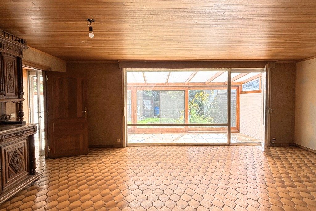 Te renoveren woning met 3 slaapkamers en zongerichte tuin op centrale ligging te Tielt foto 13