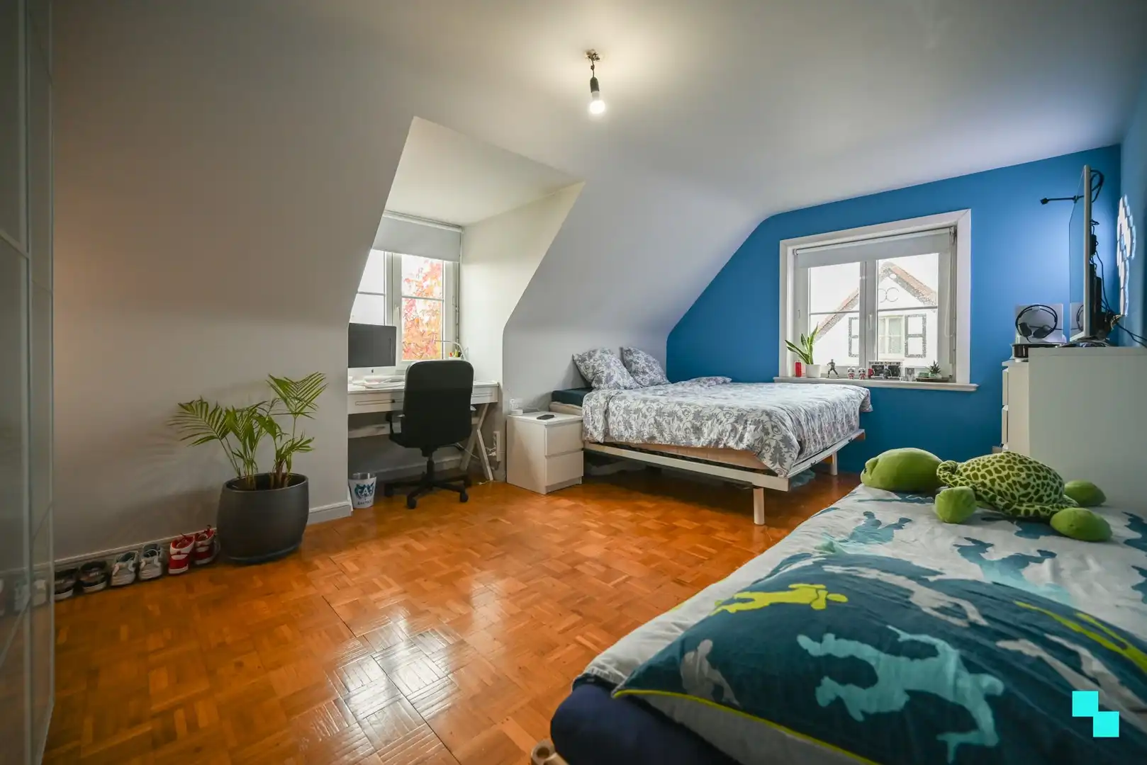 Eengezinswoning met vier slaapkamers in doodlopende straat foto 24