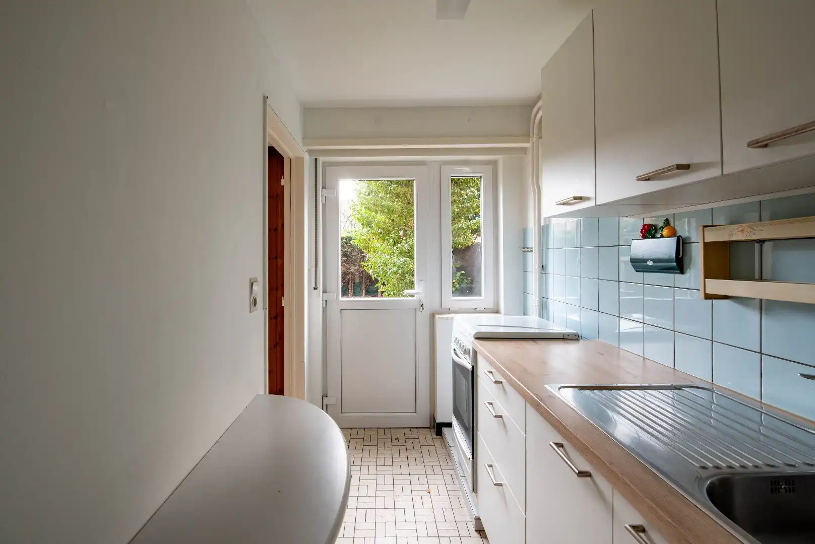 Ruime studio met tuin foto 7