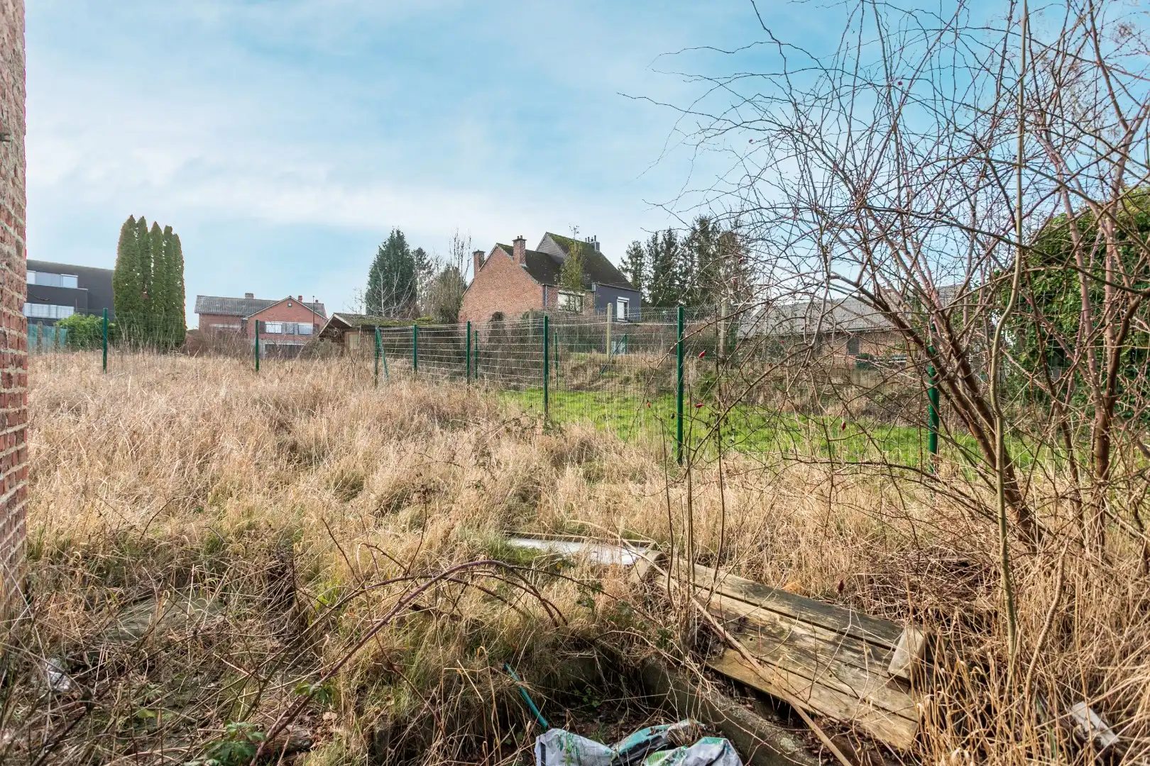 Kraktervolle woning met veel potentieel, 2 autostaanplaatsen en tuin te Dworp foto 14